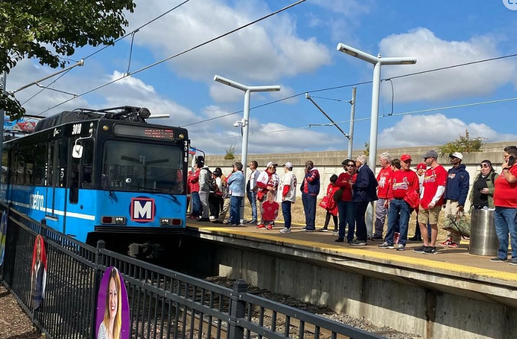MetroLink train at Memorial Hospital Station